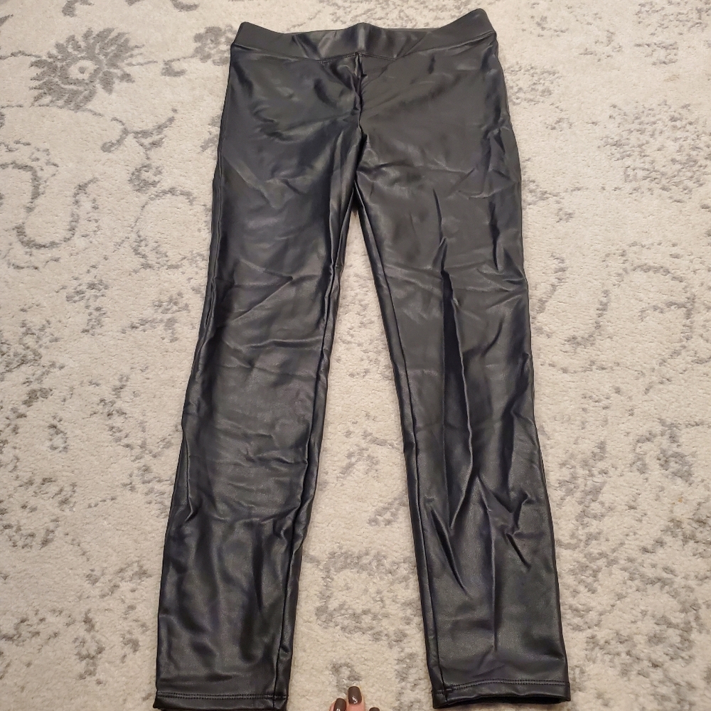 Leather Soft Black Leggings - Picture 9 of 9